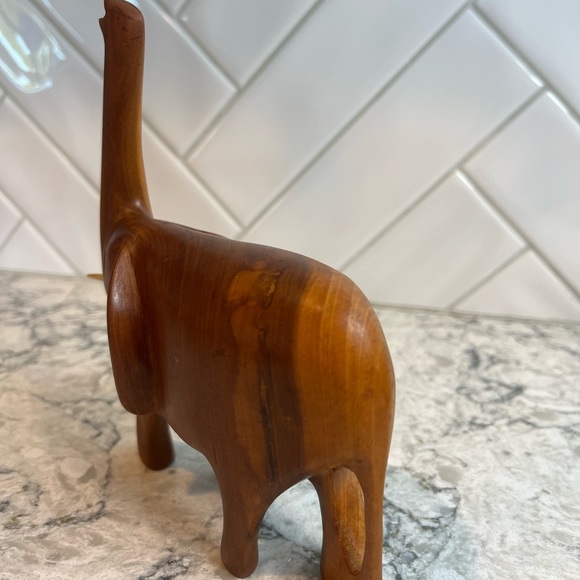 Small Vintage Hand Carved Vintage Wood Elephant Figurine/Sculpture/Statue - Picture 6 of 7